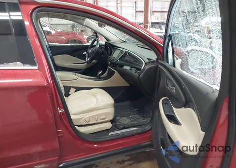 2018 Buick Envision Preferred z USA, uszkodzony, nr VIN LRBFXBSA7JD055321